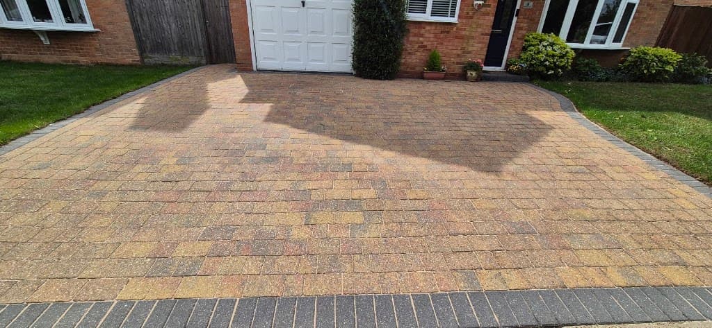 Handy Holloway handyman maintenance service in Reading and surrounding areas